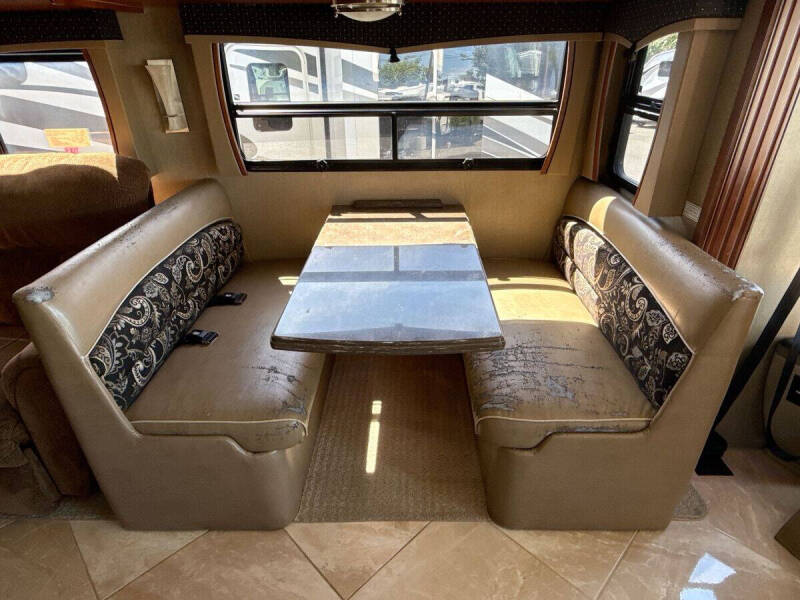 2016 Freightliner MH Chassis