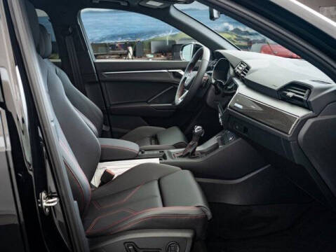 2025 Audi Q3 quattro S line Prem Plus 45 TFSI