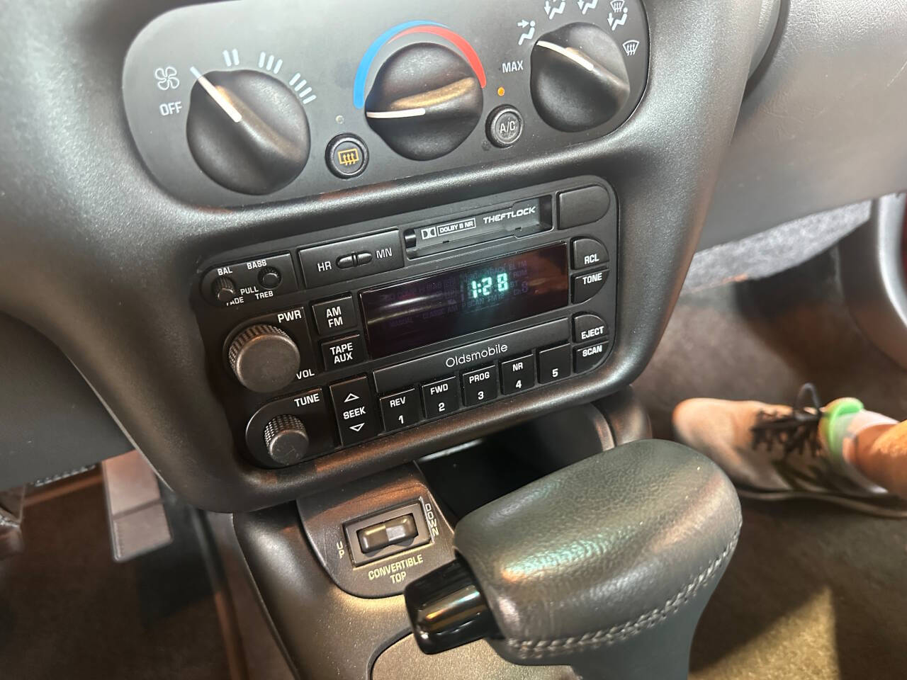 1995 Oldsmobile Cutlass Supreme 4
