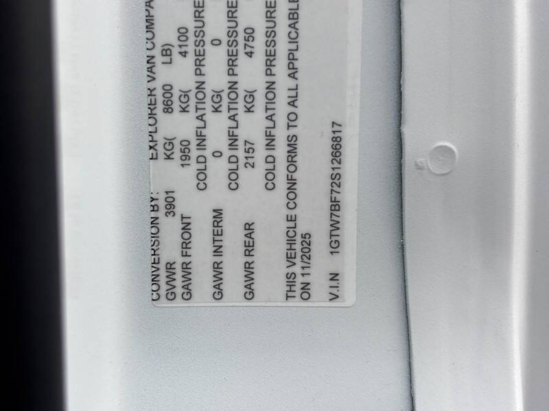 2025 GMC Savana 2500