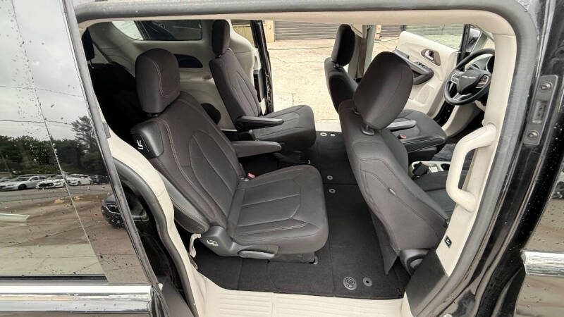 2017 Chrysler Pacifica Touring