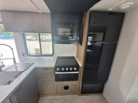 2025 Forest River Cruse Lite 28VBXLX