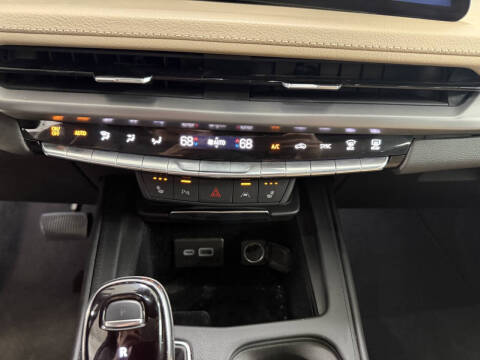 2024 Cadillac XT4 Luxury