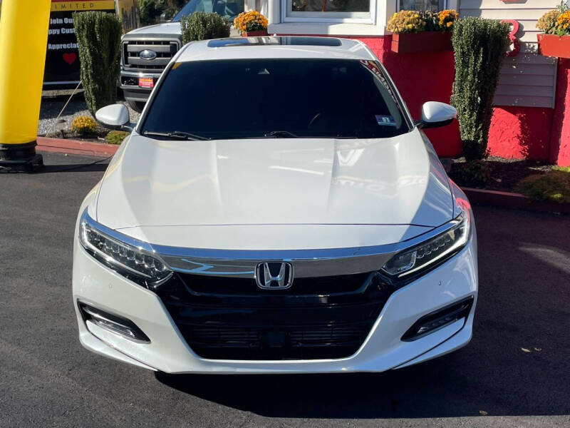 2019 Honda Accord null photo 5