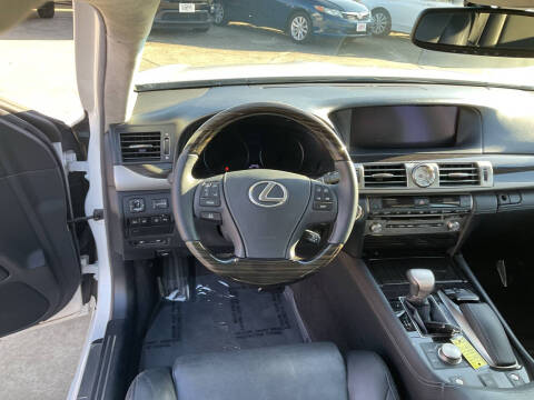 2014 Lexus LS 460