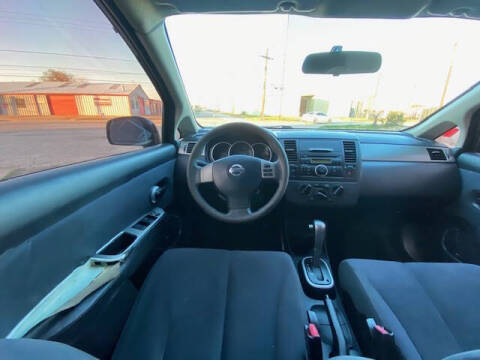 2009 Nissan Versa 1.8 S