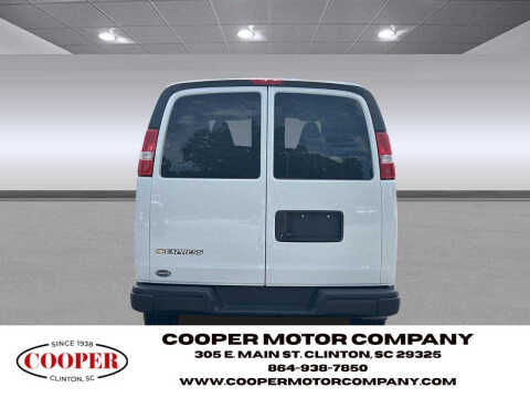 2025 Chevrolet Express LS 3500