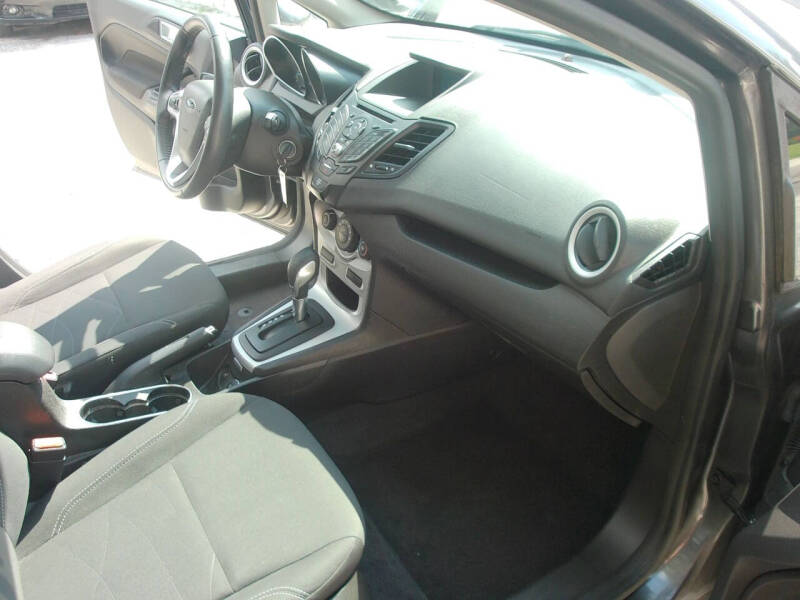 2016 Ford Fiesta SE
