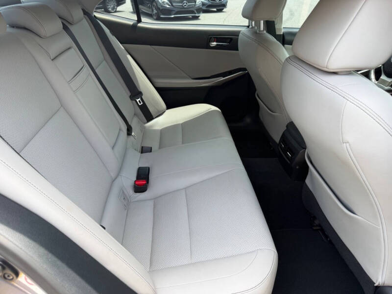 2015 Lexus IS 250