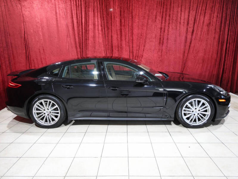 2018 Porsche Panamera