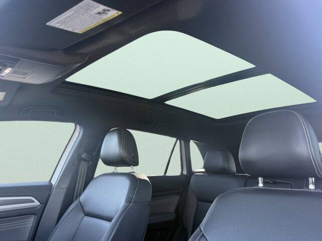 2021 Volkswagen Atlas Cross Sport V6 SE R-Line