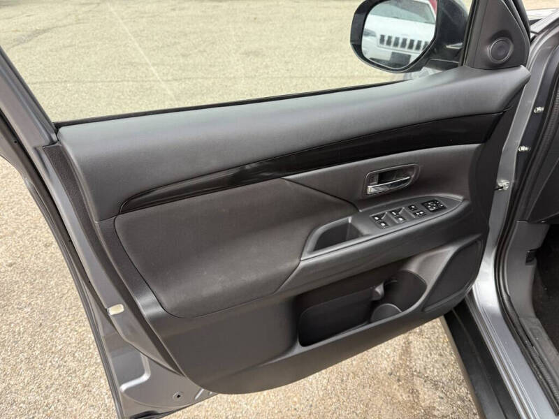 2016 Mitsubishi Outlander SE