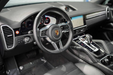 2022 Porsche Cayenne Platinum Edition