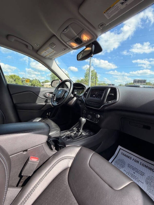2019 Jeep Cherokee Latitude Plus