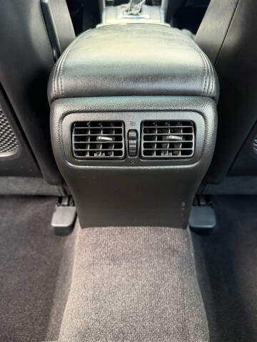 2011 Infiniti G37 Sedan x