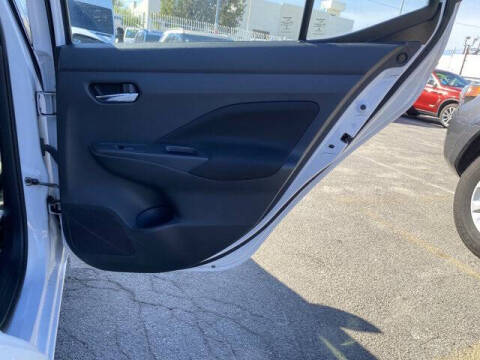 2022 Nissan Versa SV