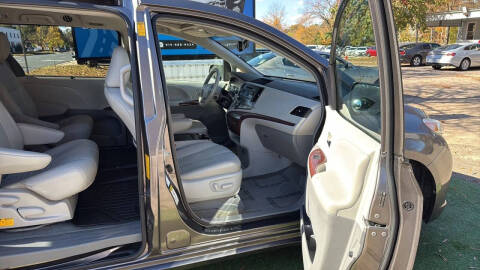 2014 Toyota Sienna