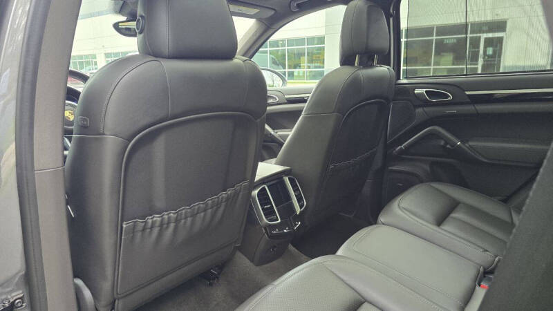 2016 Porsche Cayenne S