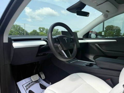 2025 Tesla Model Y Performance