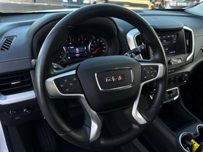 2023 GMC Terrain SLE