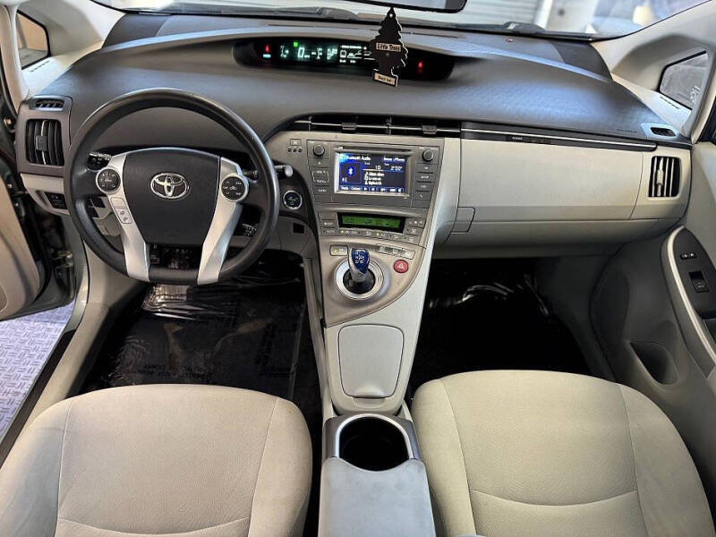 2013 Toyota Prius Two