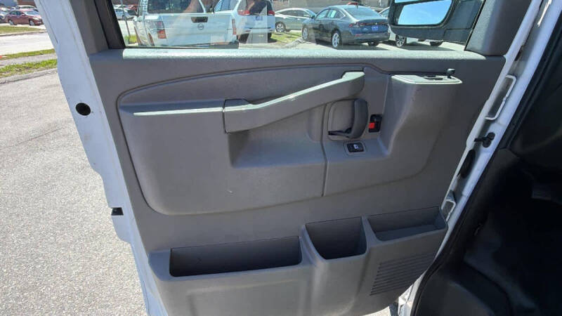 2019 Chevrolet Express 2500