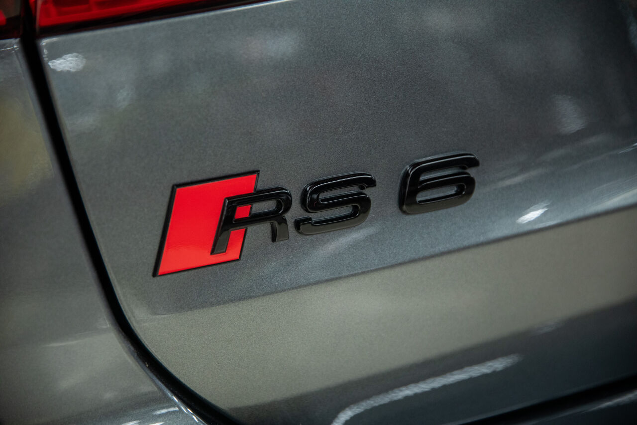 2021 Audi RS 6 Avant 37