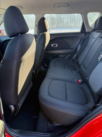 2017 Kia Soul +