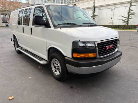 2024 GMC Savana 2500