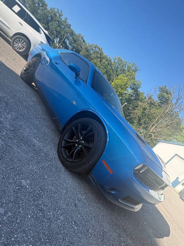 2016 Dodge Challenger SXT Plus