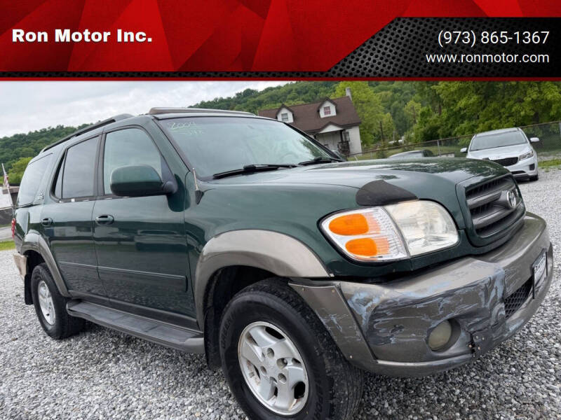 2004 Toyota Sequoia SR5