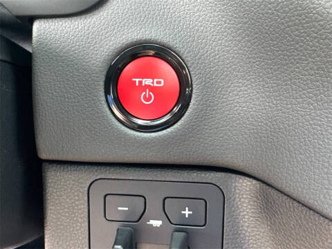 2025 Toyota Tundra Limited HV