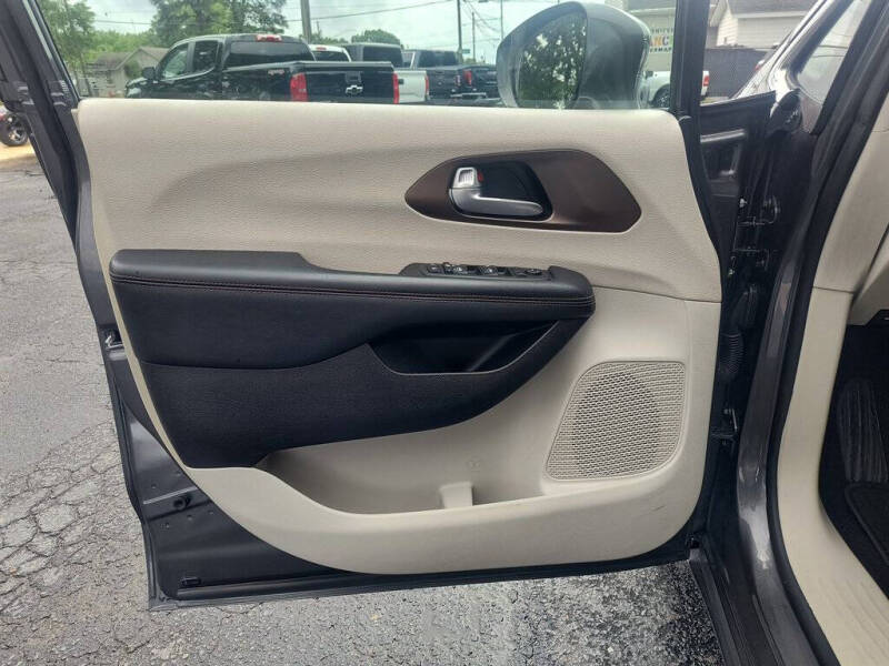 2018 Chrysler Pacifica Touring L Plus
