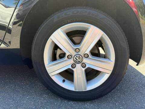 2017 Volkswagen Golf TSI S