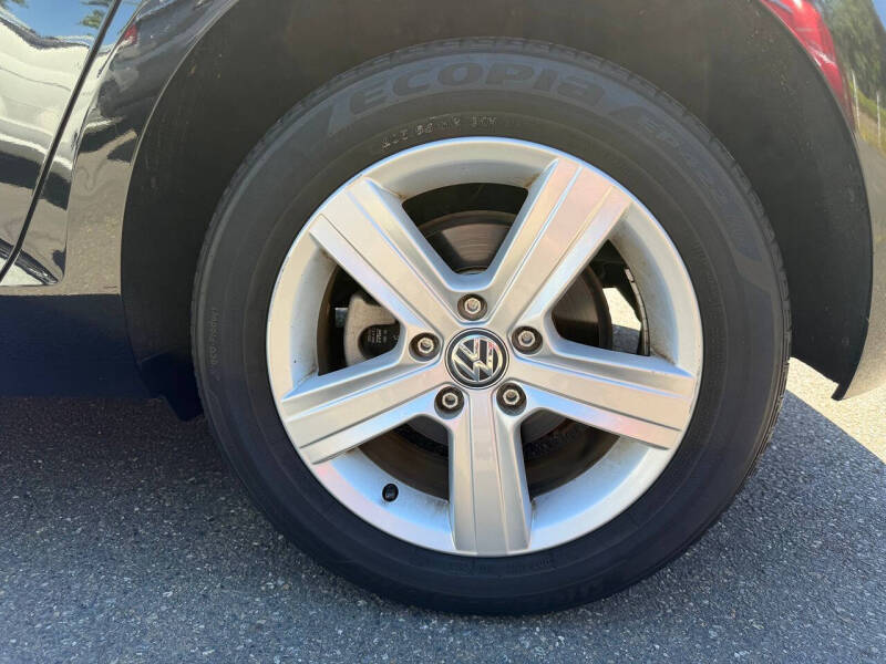 2017 Volkswagen Golf TSI S