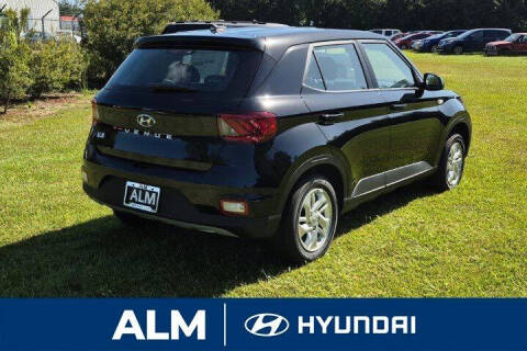 2026 Hyundai Venue SE