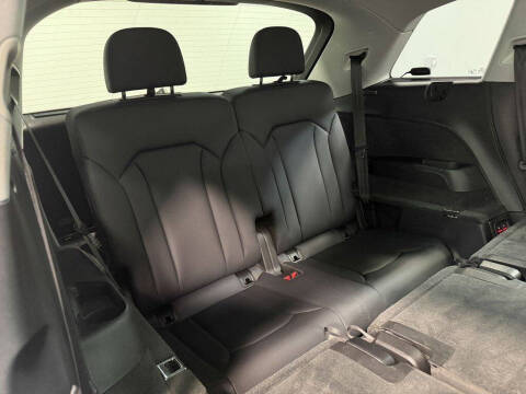 2023 Audi Q7 quattro Premium Plus 45 TFSI