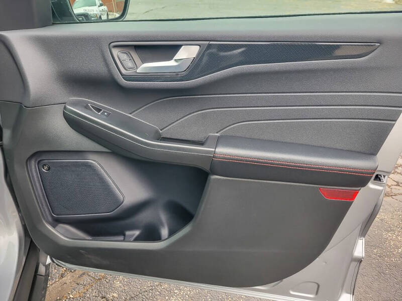 2024 Ford Escape ST-Line Elite