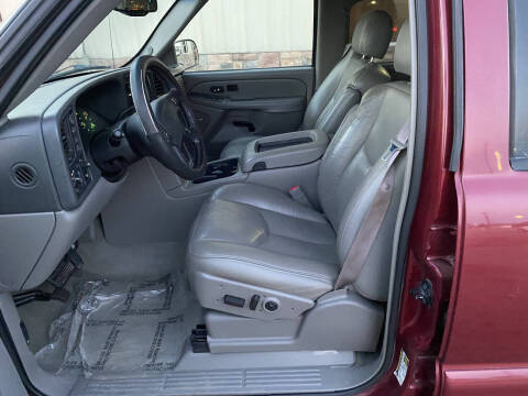 2004 Chevrolet Suburban 1500 LT