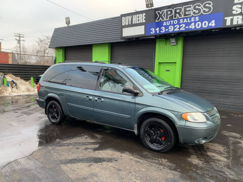 2006 Dodge Grand Caravan for sale at Xpress Auto Sales in Roseville MI