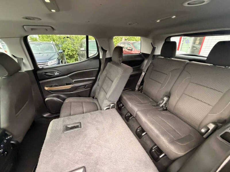 2017 GMC Acadia SLE-1