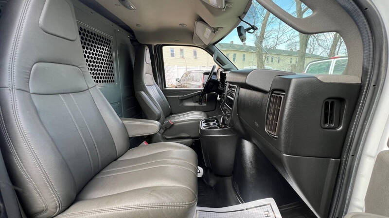 2017 Chevrolet Express 3500