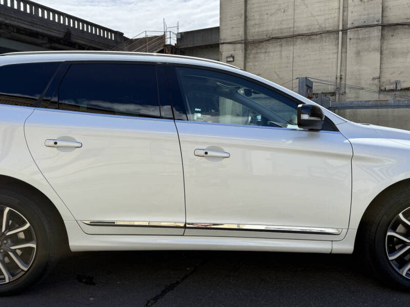 2017 Volvo XC60 T6 Dynamic