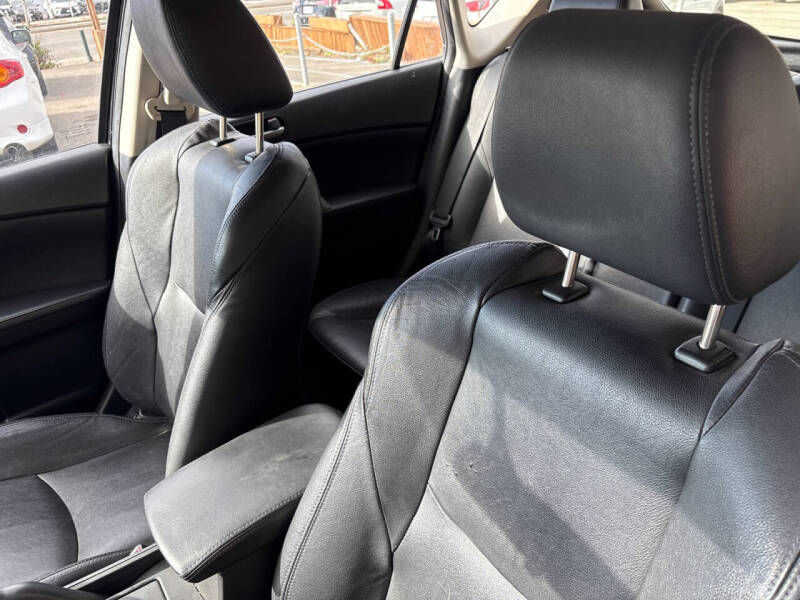 2012 Mazda MAZDA3 i Grand Touring