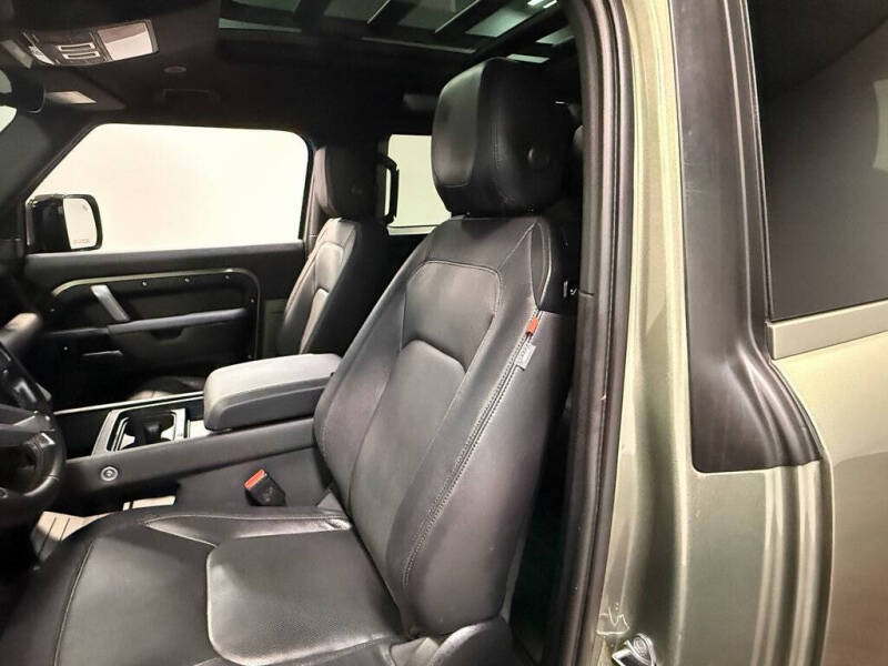 2024 Land Rover Defender 90 P400 X-Dynamic SE