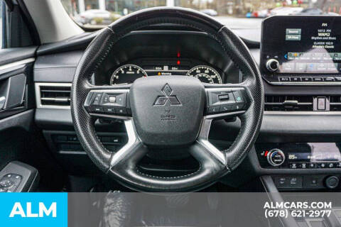 2024 Mitsubishi Outlander SE