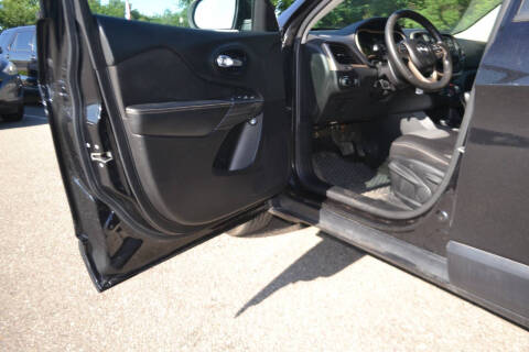 2015 Jeep Cherokee Sport