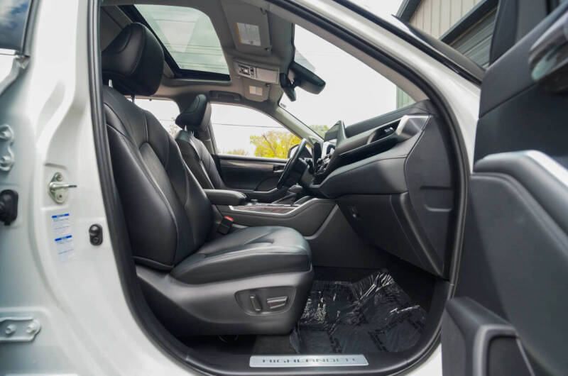 2022 Toyota Highlander Limited