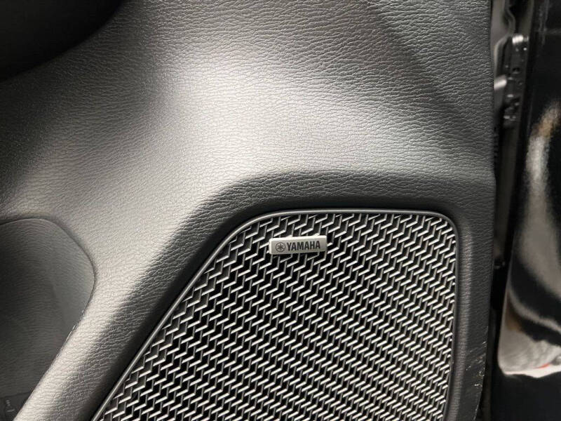 2025 Mitsubishi Outlander ES