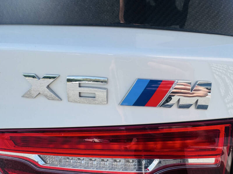 2015 BMW X6 M
